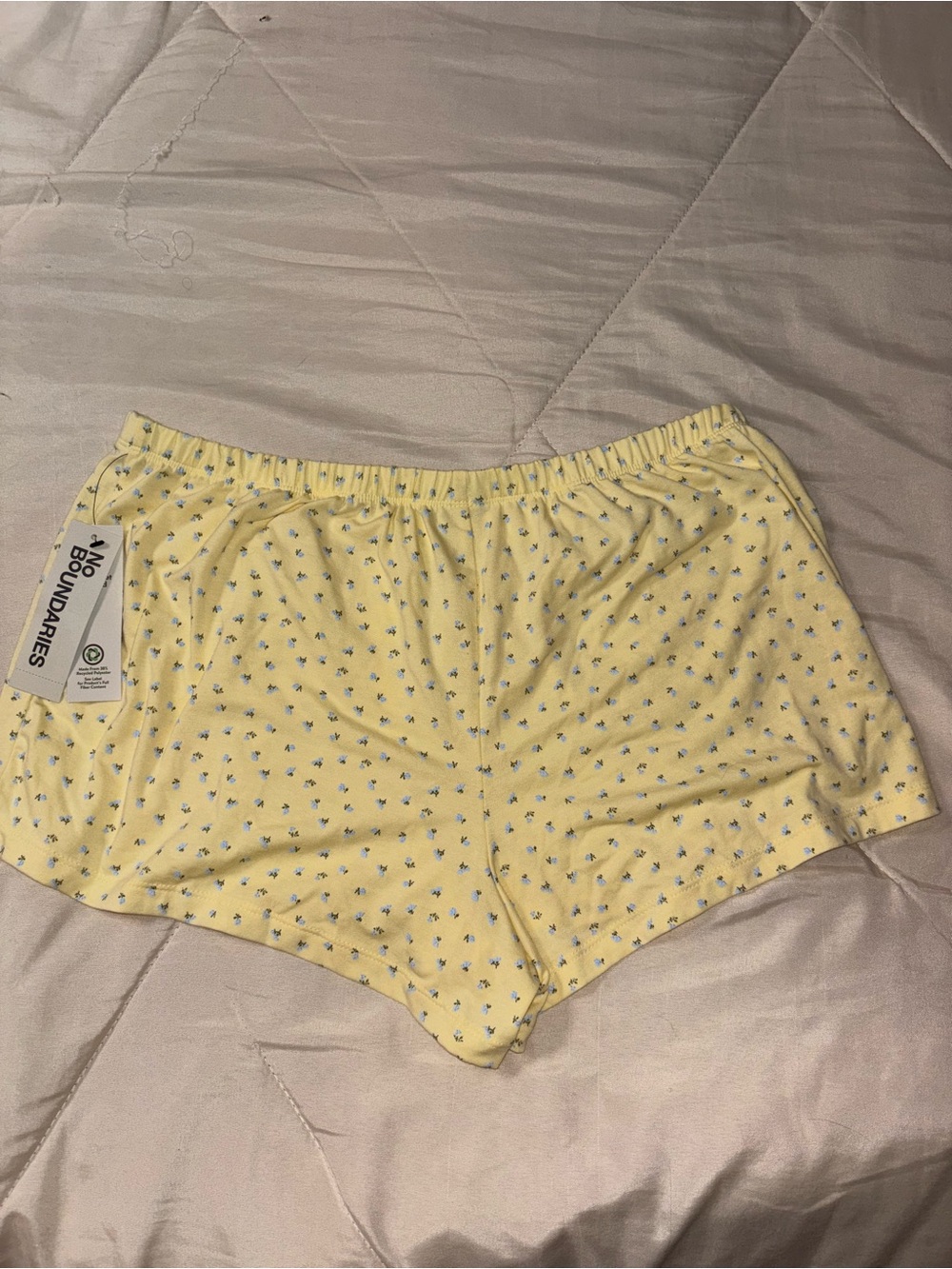 No Boundaries Yellow Floral Button-Front Sleep Shorts - Picture 2 of 7